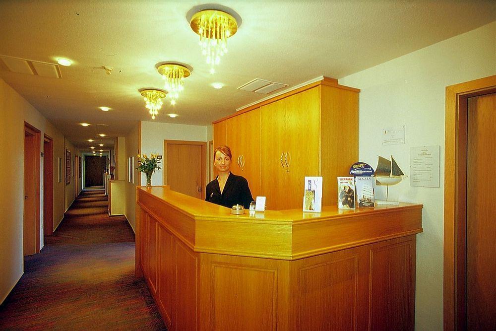 Hotel Am Schwedenkai คีล ภายนอก รูปภาพ
