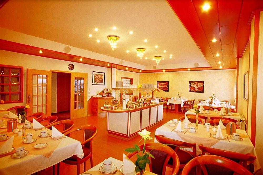 Hotel Am Schwedenkai คีล ภายนอก รูปภาพ